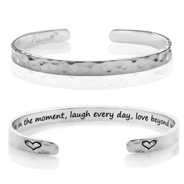 Live in the moment, laugh every day, love beyond words - Image 2